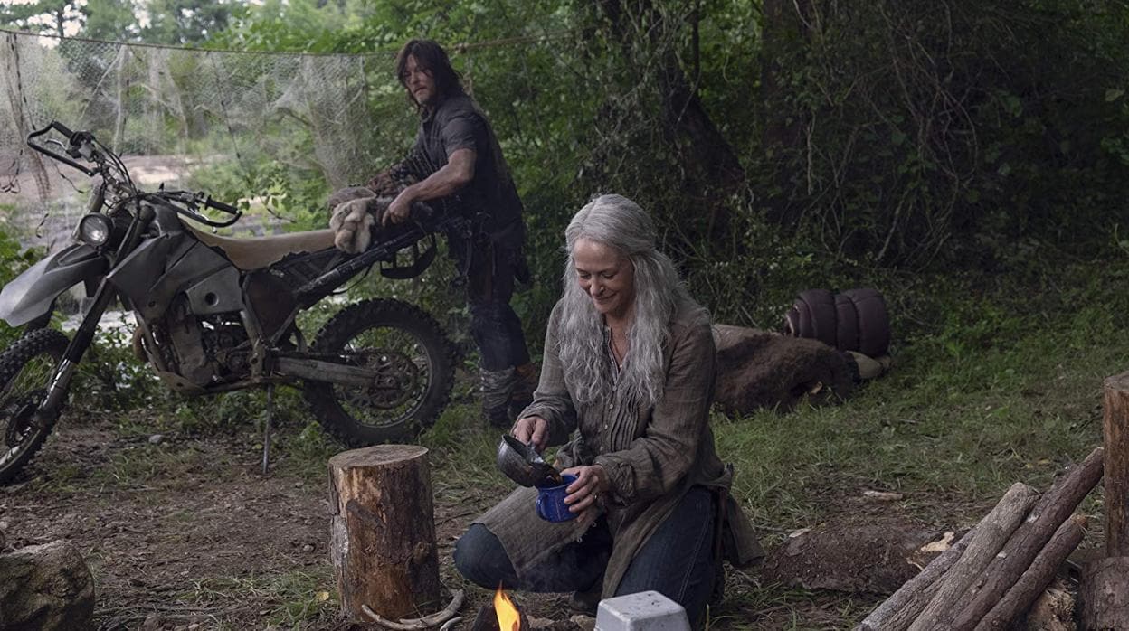 Carol (Melissa McBride), junto a Daryl (Norman Reedus) en «The Walking Dead»