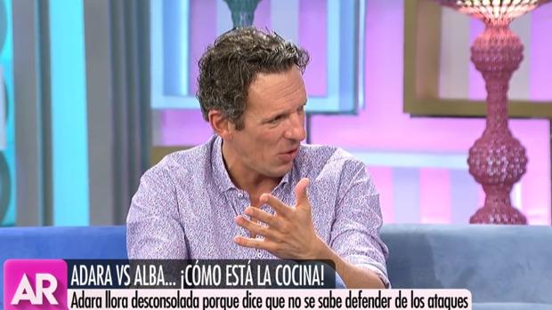 Joaquín Prat arremete contra Gianmarco por su acercamiento a Adara en «GH VIP»