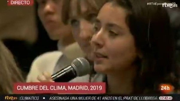 Una periodista critica el sistema de preguntas de la rueda de prensa de Sánchez: «Es la primera vez que no nos dejan levantar la mano»