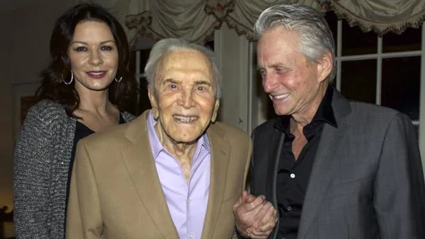 Kirk Douglas, el superviviente del Hollywood dorado, cumple 103 años