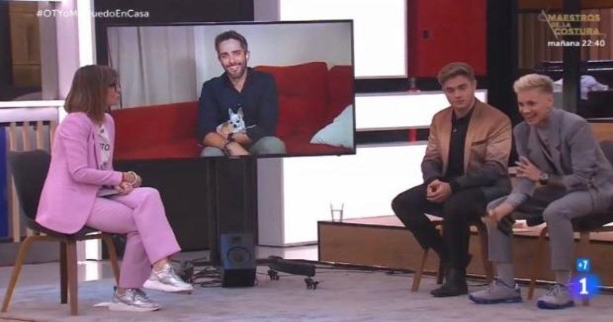 Noemí Galera, Roberto Leal, Gèrard y Hugo, durante la gala de ayer