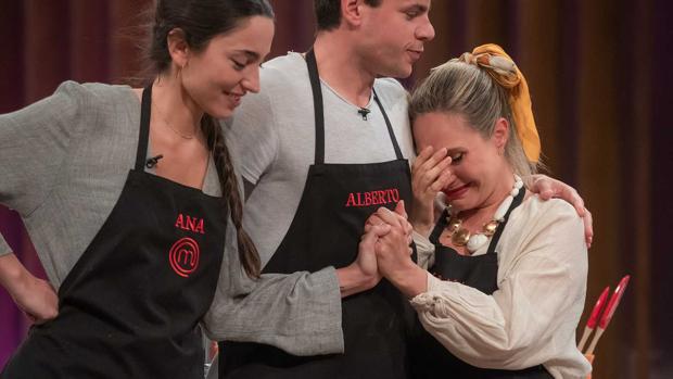 Multa de 100.000 euros, la cláusula que evita que sepamos quién gana «Masterchef»