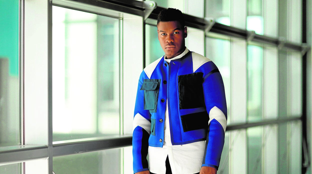 John Boyega, en una imagen promocional durante la presentación del Episodio VIII de Star Wars