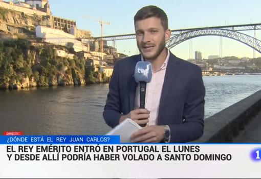Imagen del «Telediario» del pasado 5 de agosto durante una conexión en directo con Oporto