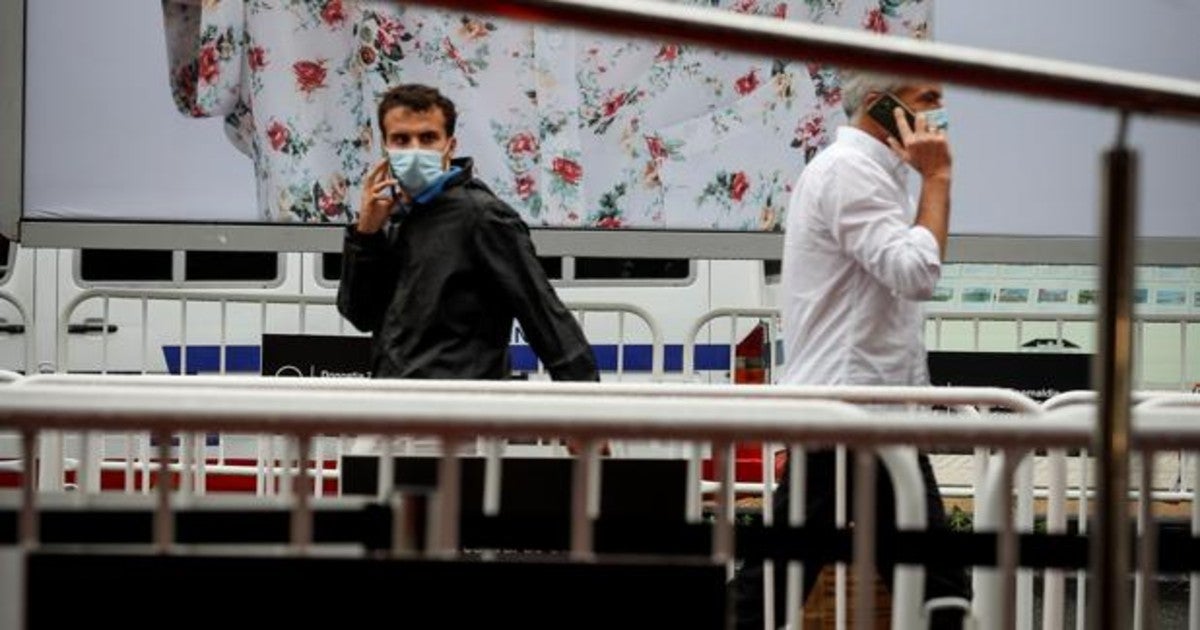 La gente con mascarillas en el Festival de San Sebastián