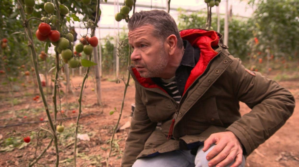 Alberto Chicote, en la nueva temporada de «¿Te lo vas a comer?», programa que denuncia casos de negligencia en el sector alimentario