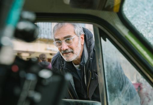 Javier Fesser, durante el rodaje de Historias lamentables