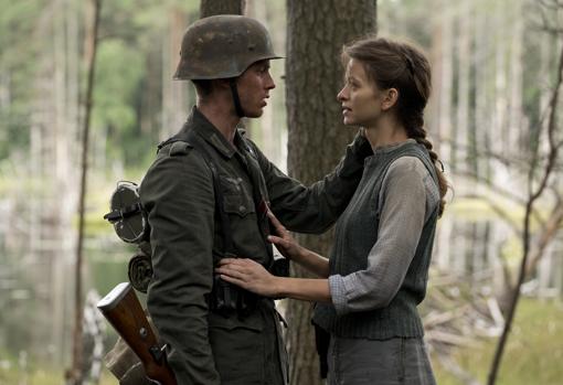 Malgorzata Mikolajczak interpreta a Wanda, una guerrillera polaca