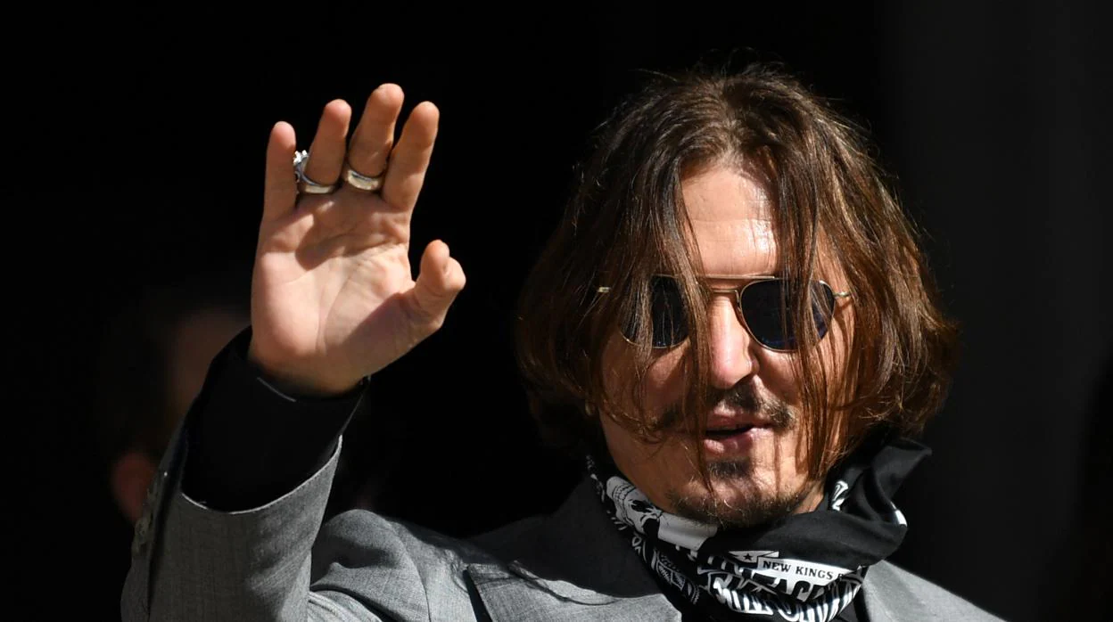 Johnny Depp se presentá a su juicio contra The Sun