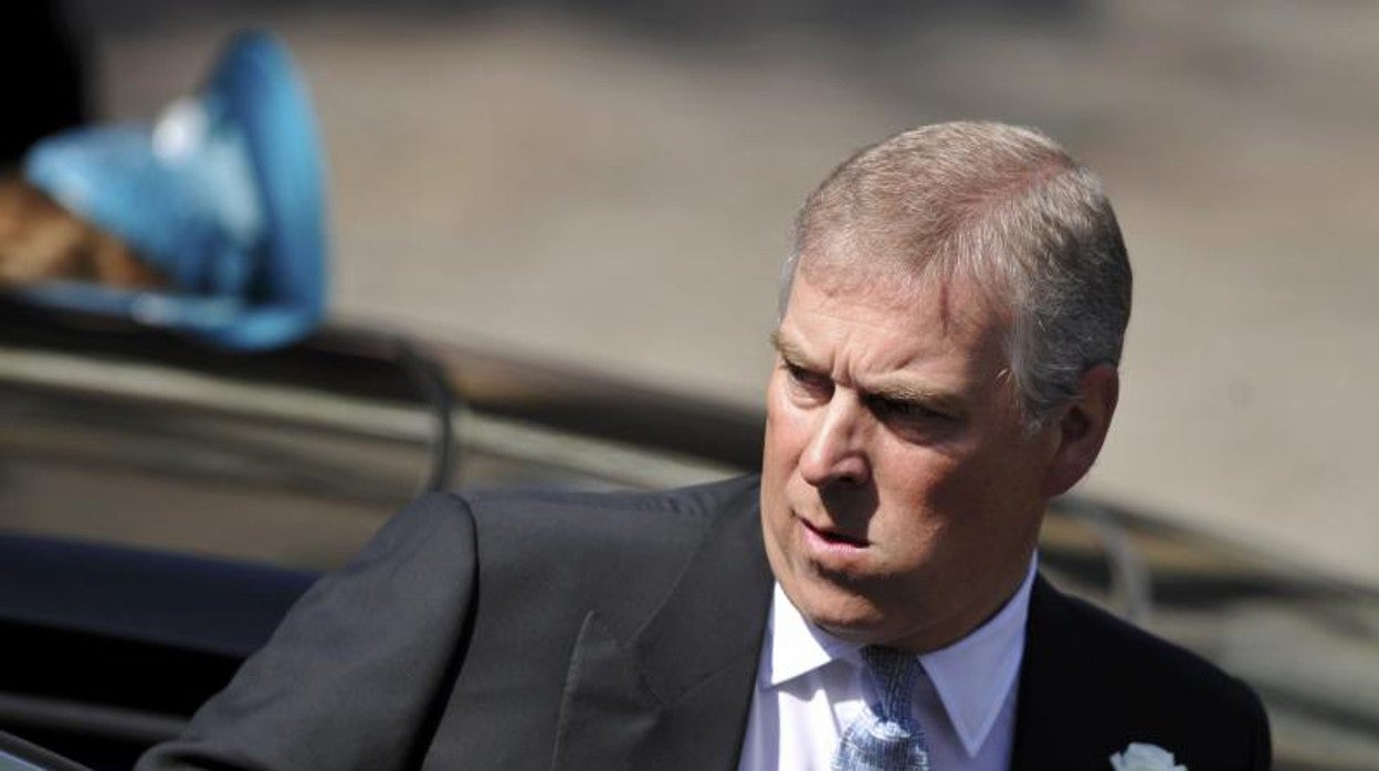 El Príncipe Andrés, en la boda de Zara Phillips