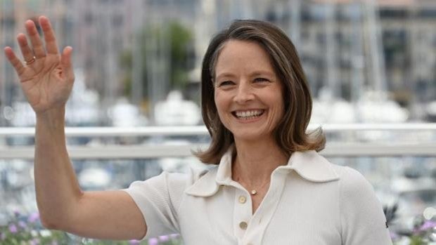 Jodie Foster y el musical de Leos Carax, en una tórrida inauguración