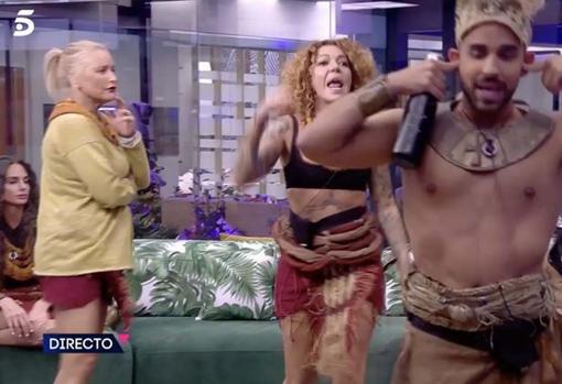 Sofía Cristo persigue a Miguel Frigenti