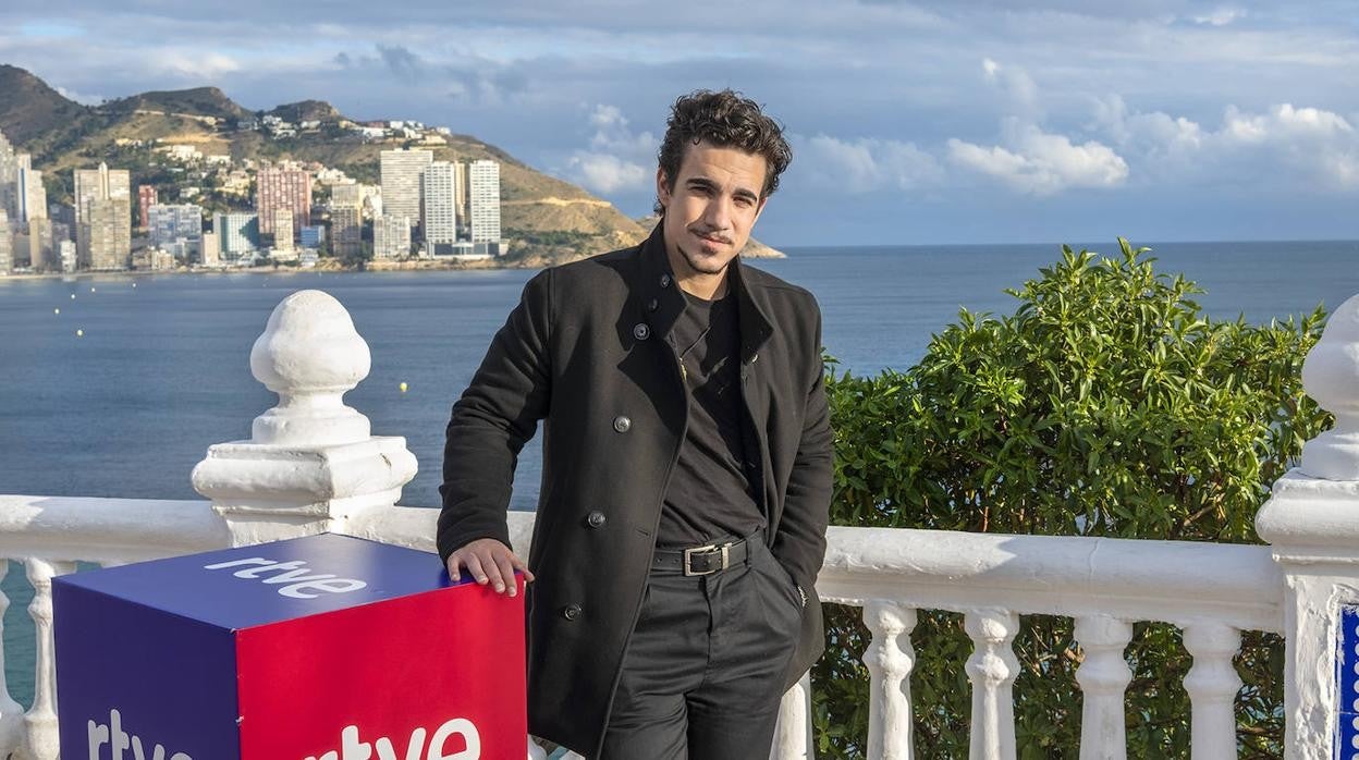 Gonzalo Hermida, este lunes 24 en la ciudad de Benidorm durante la rueda de prensa de la segunda semifinal del Benidorm Fest