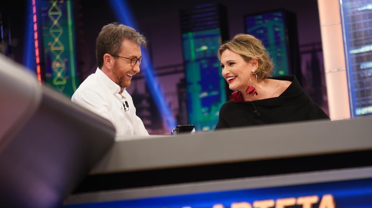 Pablo Motos y Ainhoa Arteta, en 'El Hormiguero'