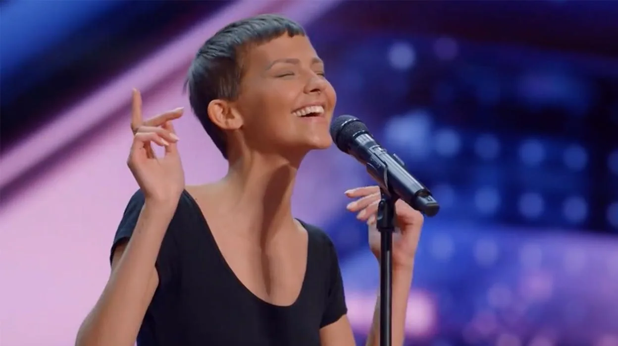 Jane 'Nightbirde' Marczewski durante su actuación en 'America's Got Talent'