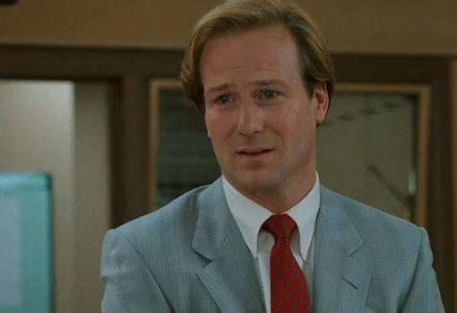 William Hurt interpretó a un atractivo locutor en 'Al filo de la noticia' (1987), por la que fue nominado al Oscar