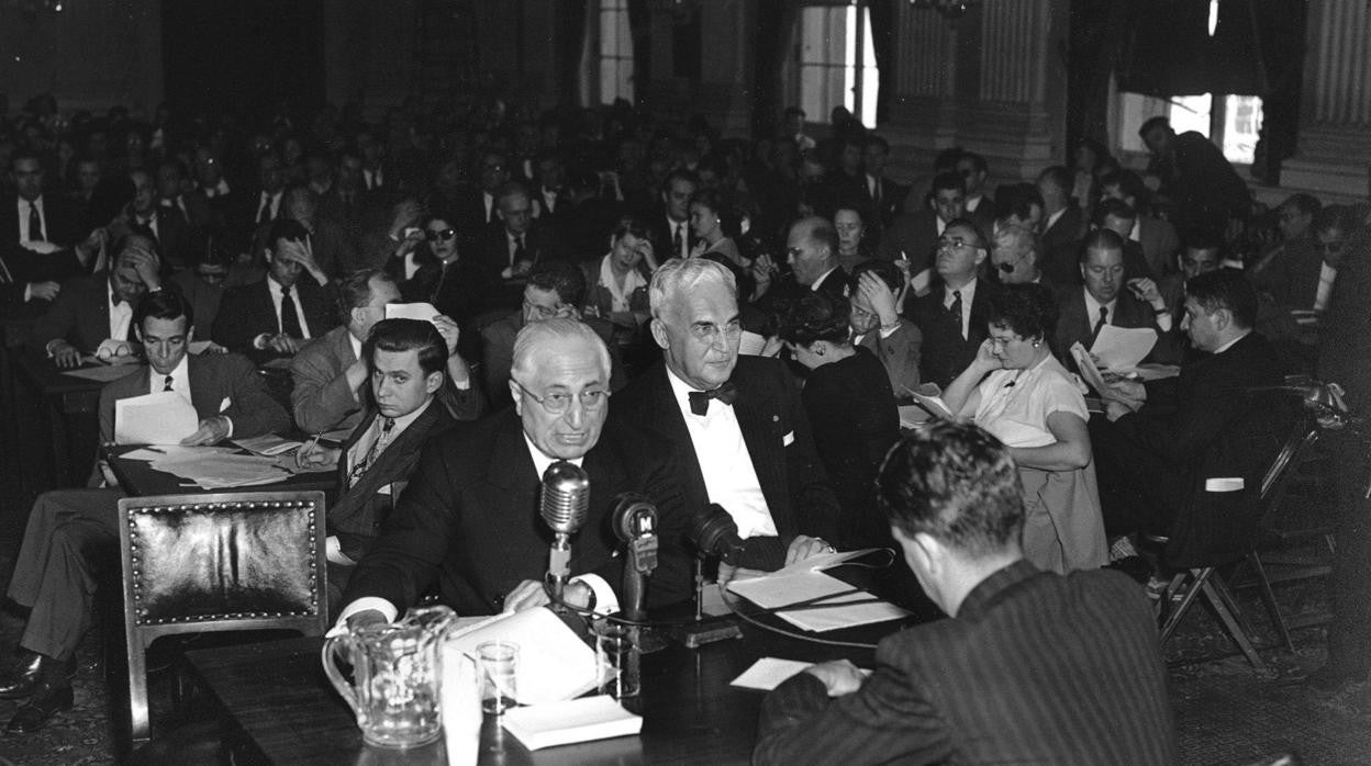 Louis B. Mayer, en 1947, ante el comité de actividades antiamericanas de Hollywood