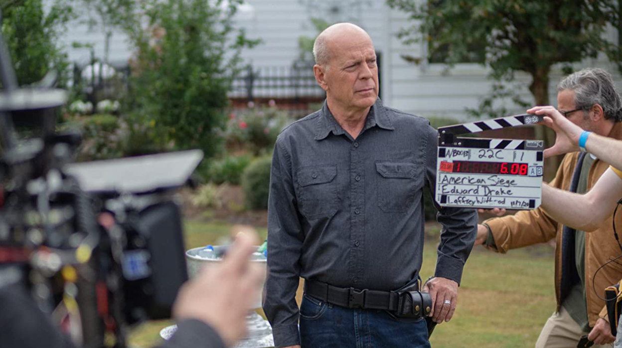 Bruce Willis, en el rodaje de 'American Siege' (2021), una de sus últimas películas estrenadas
