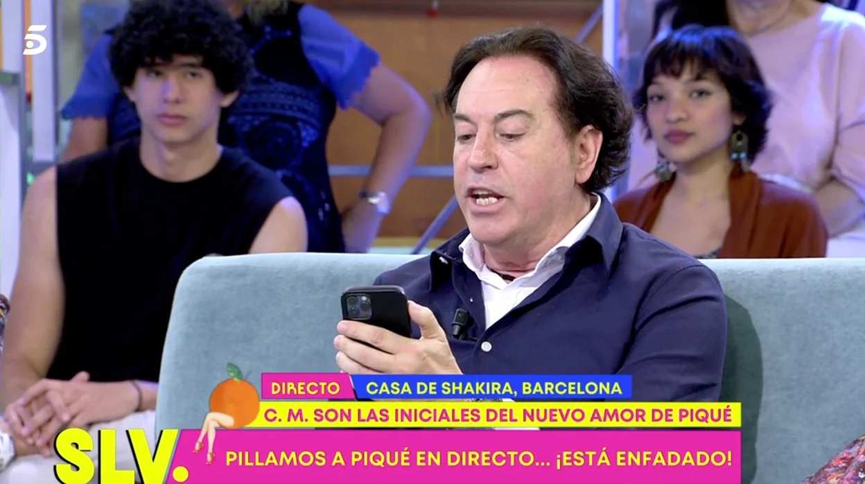 Pipi Estrada, colaborador de 'Sálvame', hablando de la ruptura de Piqué y Shakira.