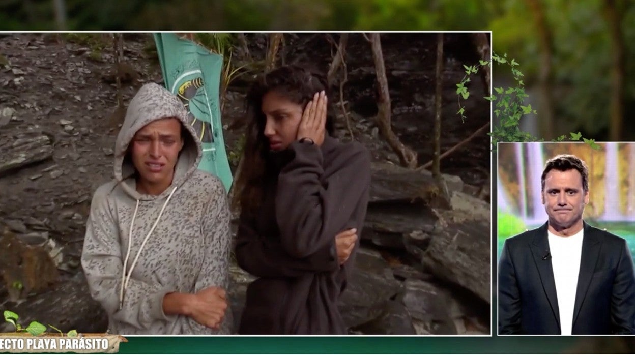 Marta Peñate, Tania Medina e Ion Aramendi, en la gala de 'Supervivientes'.