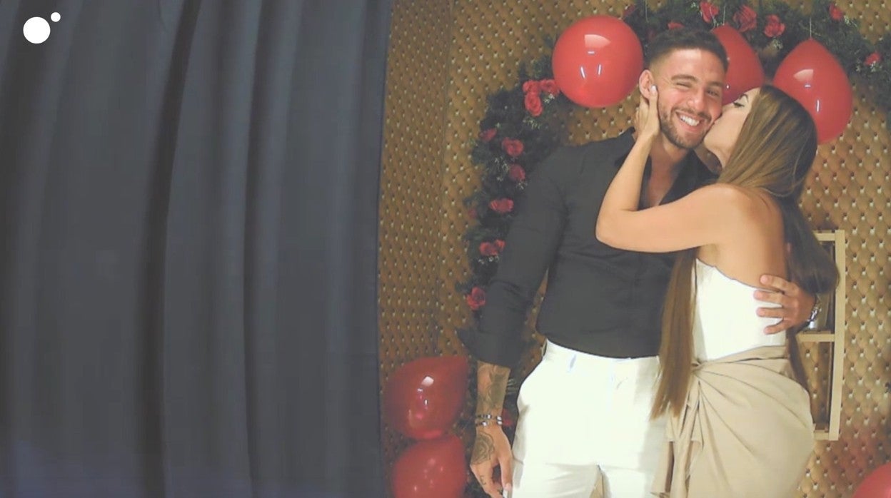 Adel y Mel, en su cita de 'First Dates'.