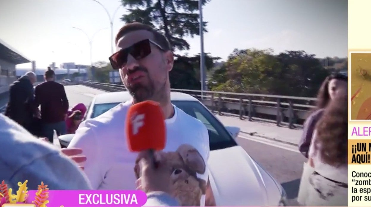 Rafa Mora y Sergio Garrido, durante su choque ante las cámaras de 'Fiesta'.