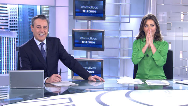 José Ribagorda, al rescate de Ángeles Blanco en el Informativo tras el tremendo fallo de la presentadora