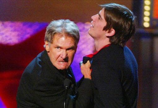 Con Harrison Ford en 2003, en una gala tras estrenar 'Hollywood: Departamento de homicidios'