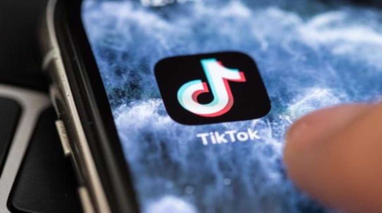 El espionaje de TikTok a periodistas enfrenta a la dirección de la BBC con su plantilla