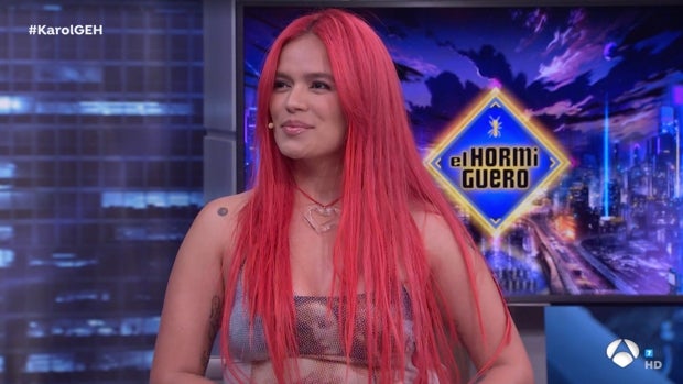 Karol G zanja el debate del significado de la canción que ha sacado con Shakira y confiesa si va dirigida a Piqué