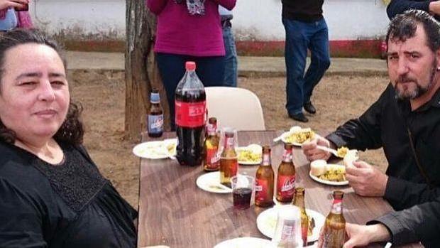 La pareja durante una celebración