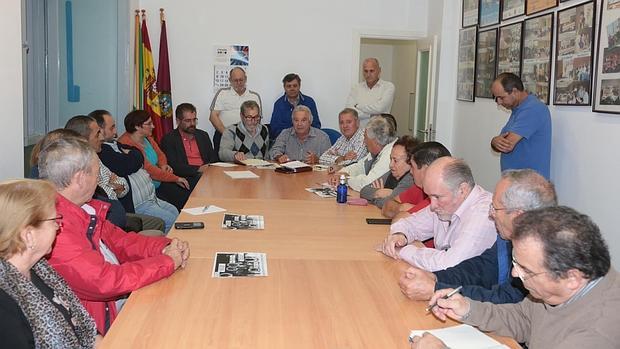 Un momento de la reunión celebrada en la Federación 5 de Abril.