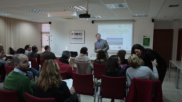 Jornadas de asesoramiento a emprendedores en la sede de la patronal de Cádiz