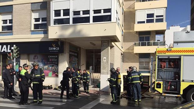 Arde una caldera en un garaje en Isecotel