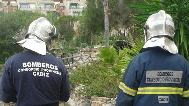 Recuperan el cadáver de un anciano en un estanque de Sotogrande