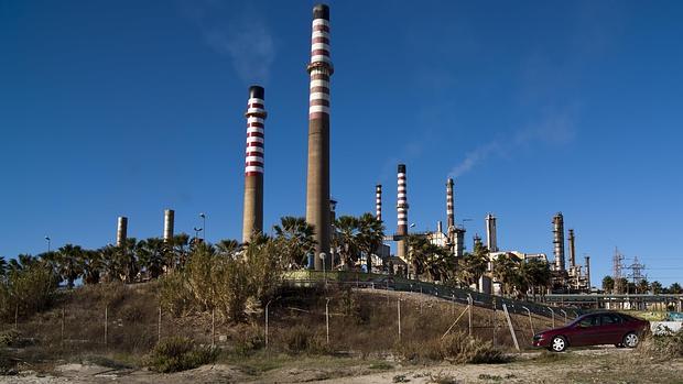 La Plataforma Social del Campo de Gibraltar rechaza la propuesta de una nueva refinería