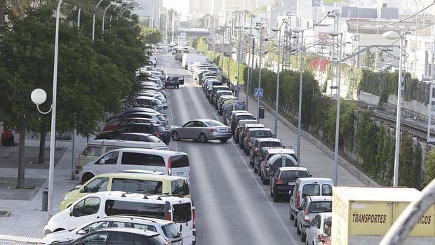 Cádiz es la cuarta ciudad española donde cuesta más trabajo aparcar