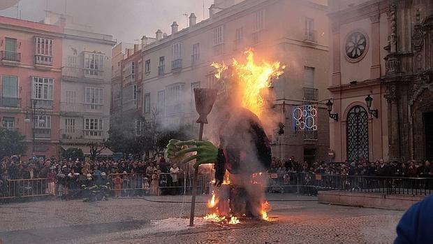 El Carnaval tranquilo se queda con el sol