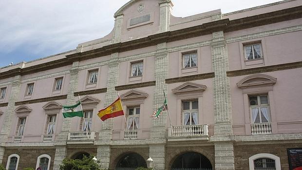 La antigua Aduana acoge actualmente la Diputación Provincial de Cádiz.