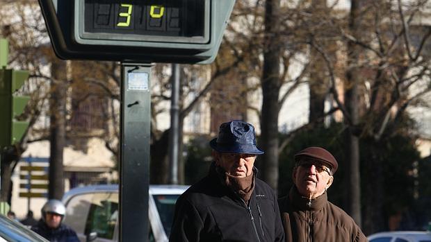 Cádiz afronta hoy la noche más gélida del invierno