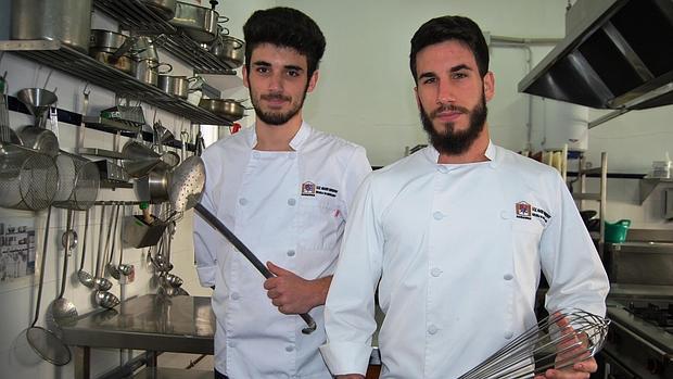 Ángel Jurado y Jonathan Ferrer, en los fogones donde se cuecen los mejores cocineros españoles