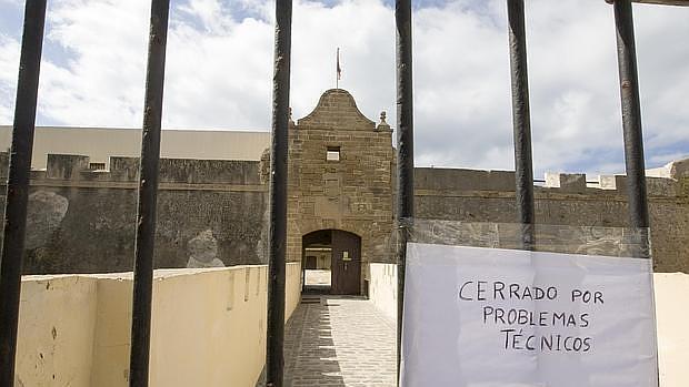 Reabre el castillo de Santa Catalina tras colocar un andamio de seguridad