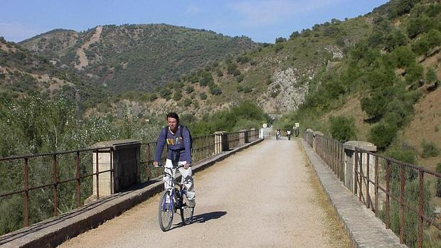 El Gobierno destaca su apuesta por la Vía Verde de la Sierra