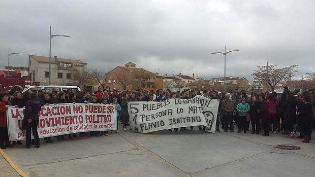 Marcha de la «Plataforma de padres por la Calidad en el Flavio Irnitano»