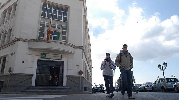 Educación arreglará los desperfectos del IES Columela de Cádiz