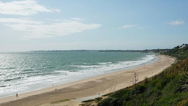 La Autoridad Portuaria de la Bahía de Cádiz regenerará la playa de Las Redes en El Puerto