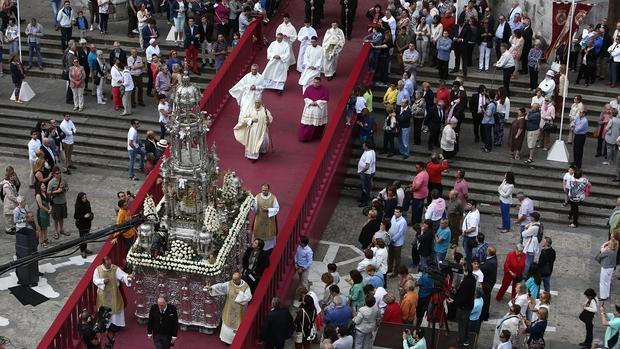 Cádiz se engalana para celebrar la festividad del Corpus Christi