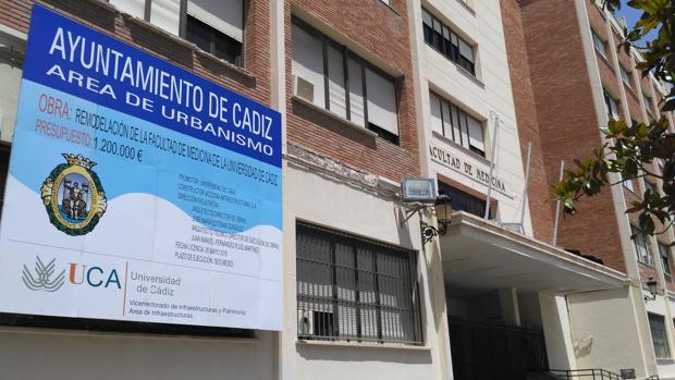 La Universidad de Cádiz inicia las obras de remodelación de la Facultad de Medicina