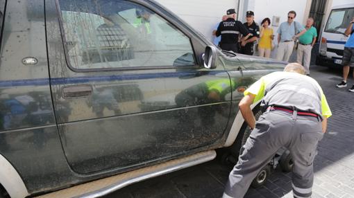 Un hombre dispara con una escopeta en la calle a su mujer y su suegra en Jerez y luego se suicida