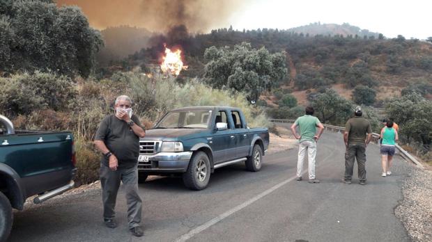 Los desalojados por el incendio del Castillo de las Guardas regresan a casa